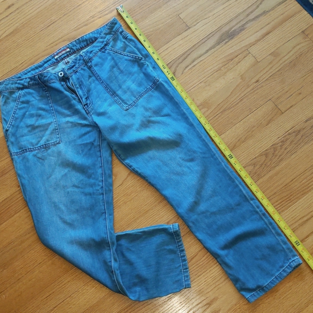 Tommy Hilfiger Light Wash Boyfriend Jean